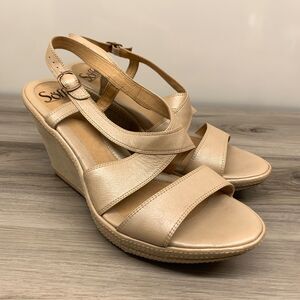 Sofft Women's Beige Leather Wedge Sandals Size 10 Strappy Heels Preppy Cute